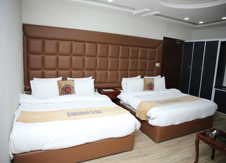 Deluxe Master Bedroom