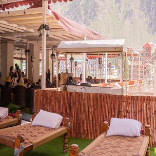 The Jovial Gold Café