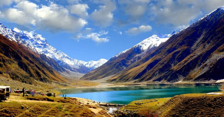 Lulusar-Lake